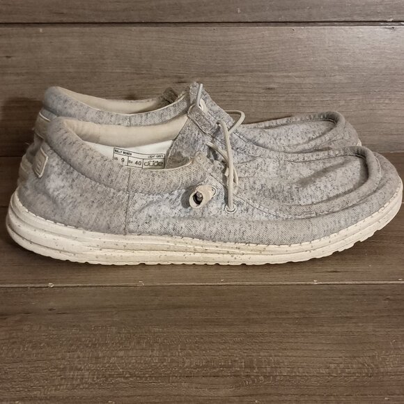 Hey Dude Wally Women Light Gray Slip On Loafers Size 9 - Picture 2 of 12